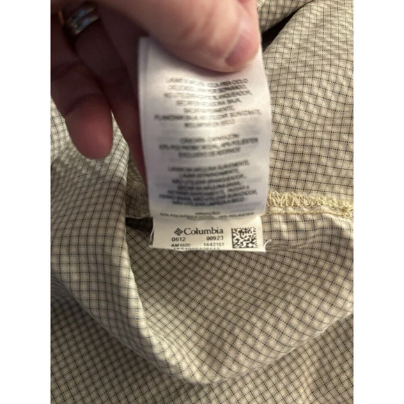 Columbia Men’s Short Sleeve Button Up XXL/2XTG, Tan raised Material. Outdoors. - Picture 8 of 8